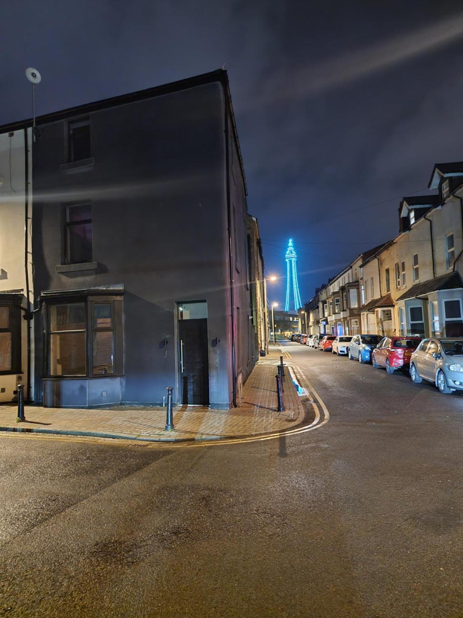 Luxury Home In Blackpool — Photos 3